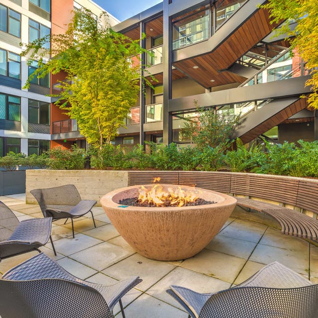 Osprey Apartments - center courtyard with fire pit and outdoor seating